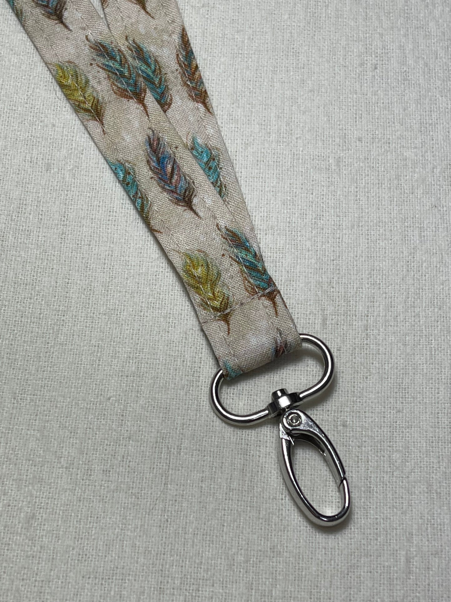 Feathers Fabric Breakaway Lanyard - House of Lanyards