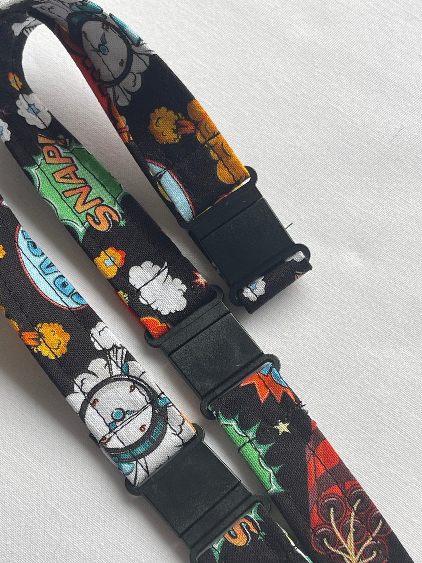 Comic Con Black Fabric Breakaway Lanyard image 3