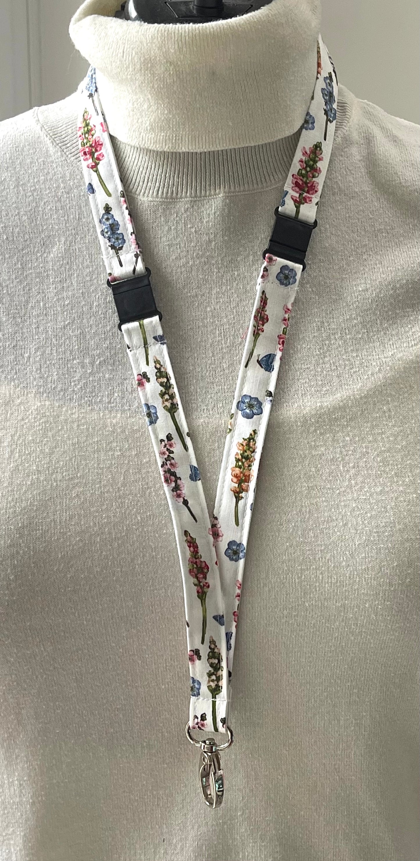 Secret Garden Fabric Breakaway Lanyard