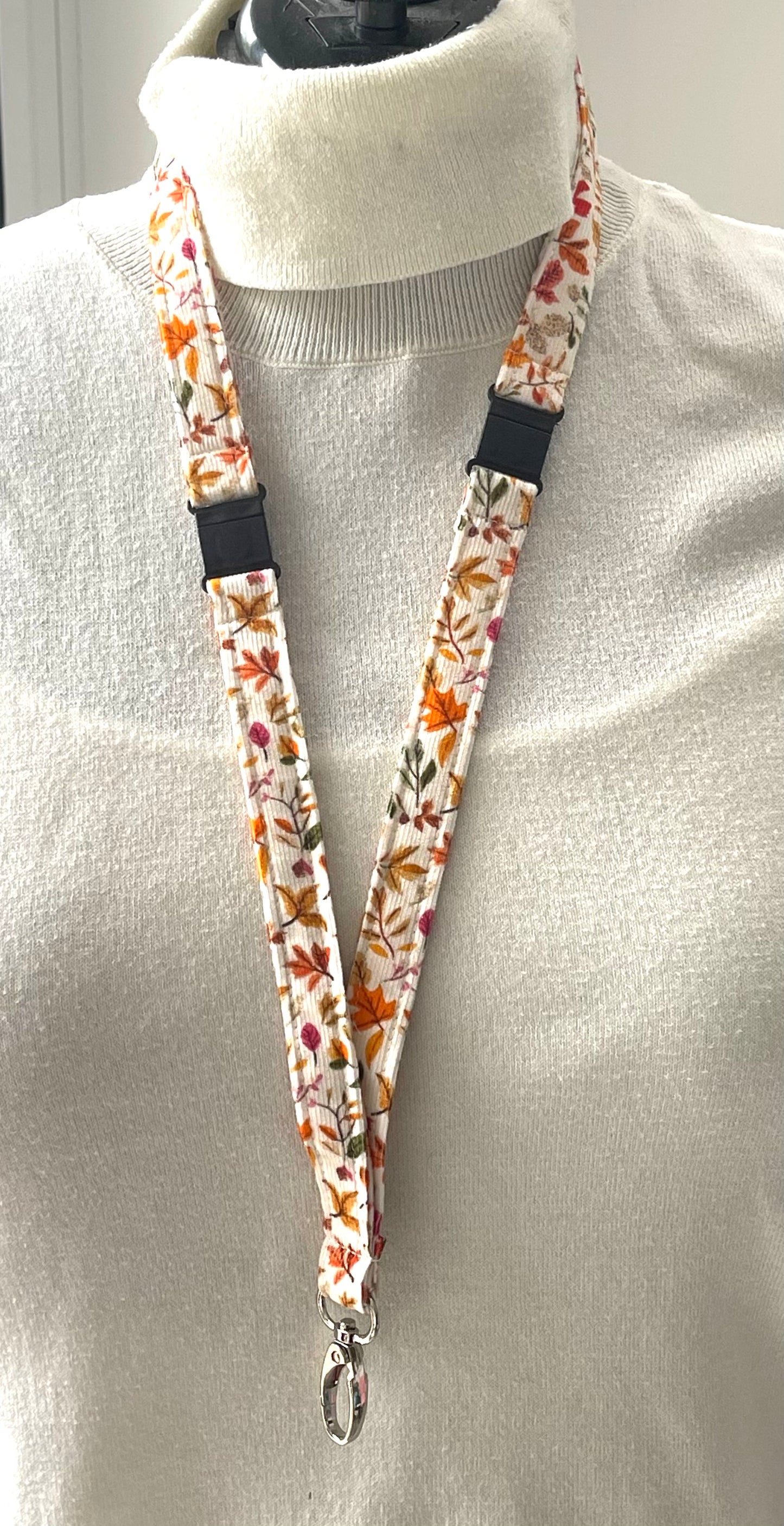 Leaves on Cream Fabric Breakaway Lanyard