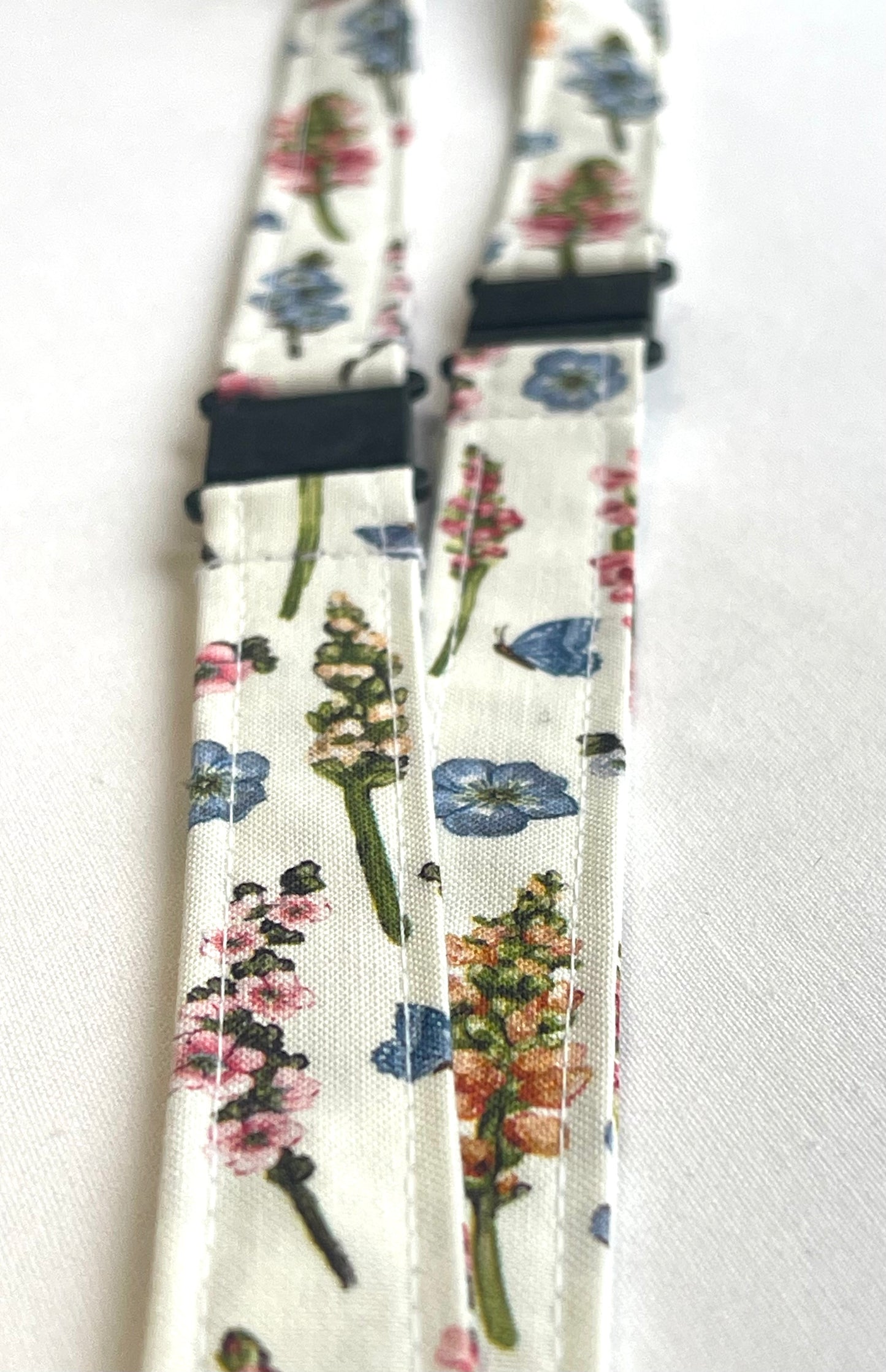 Secret Garden Fabric Breakaway Lanyard