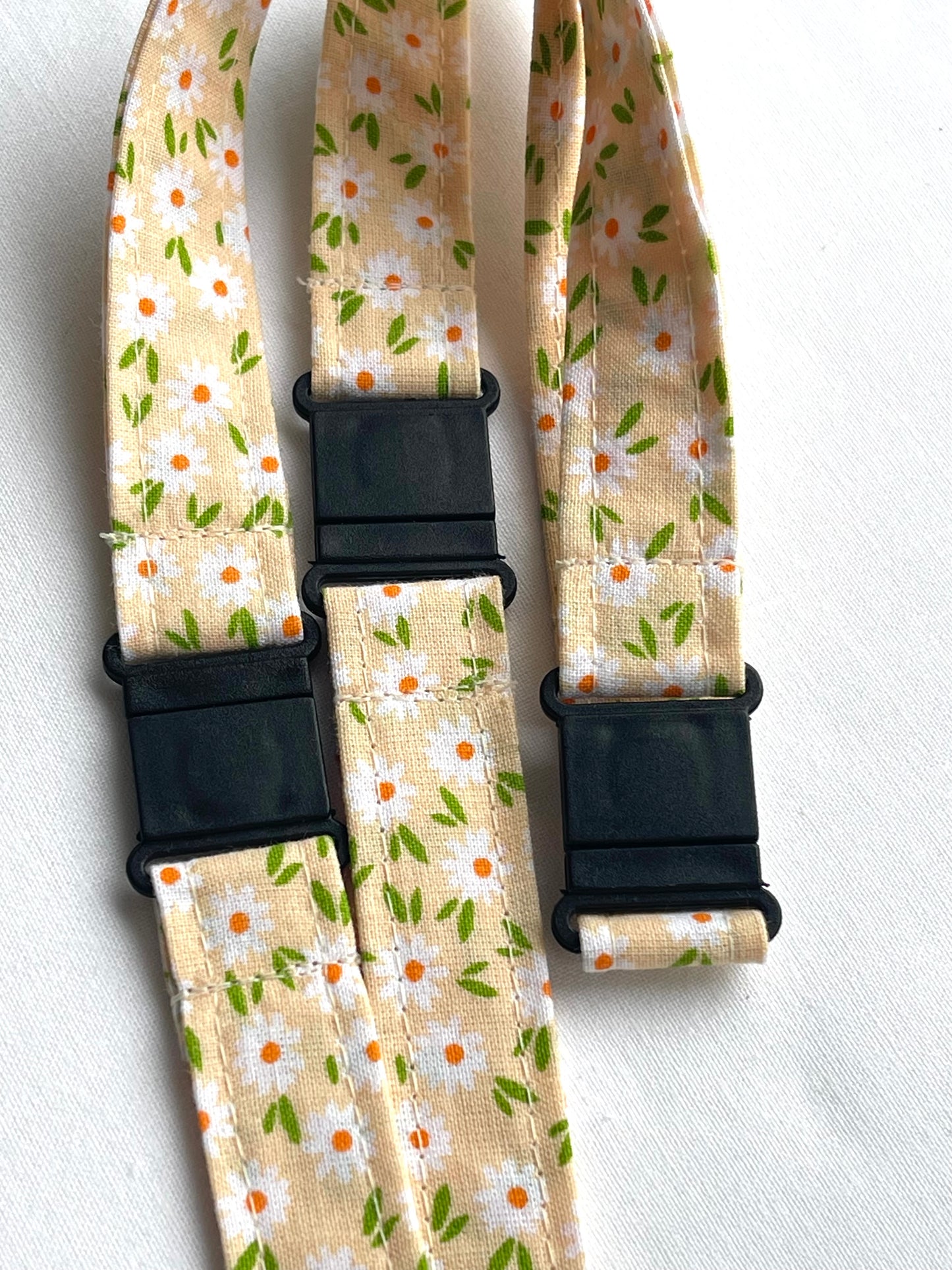 Small Daisy Fabric Breakaway Lanyard
