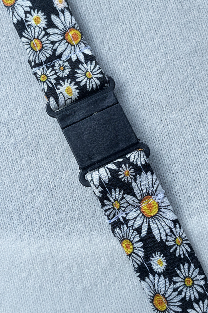 white daisy flowers Fabric Breakaway Lanyard