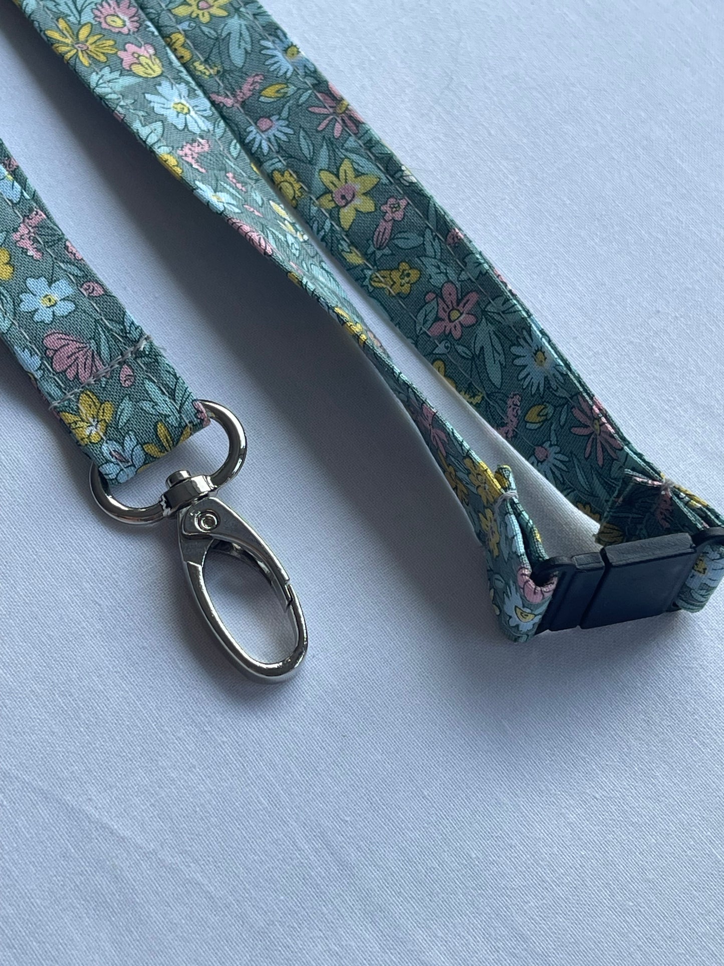 Liberty Breakaway Lanyard: Morning Meadow