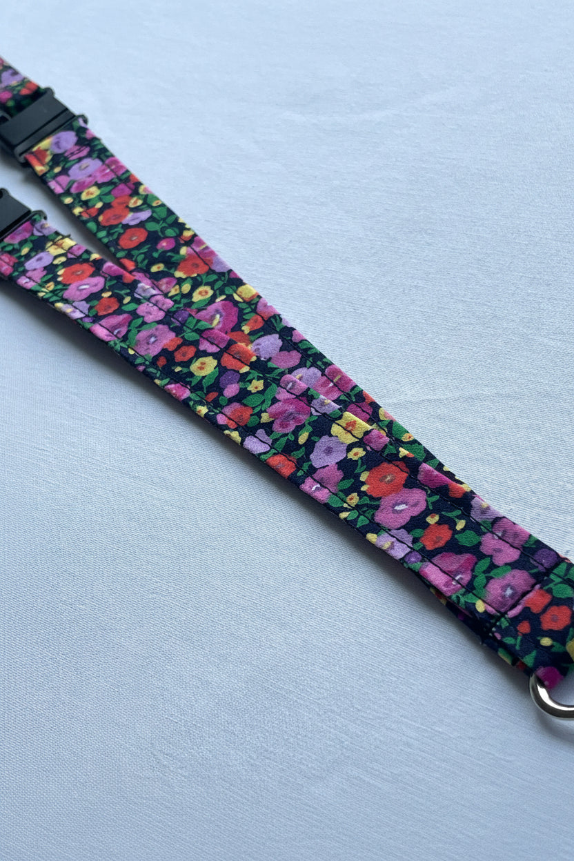 Pink flowers on black Fabric Breakaway Lanyard